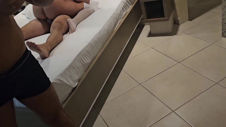 Casada Liberada griffin: Soție fierbinte în sex cu un străin pe care l-au cunoscut...