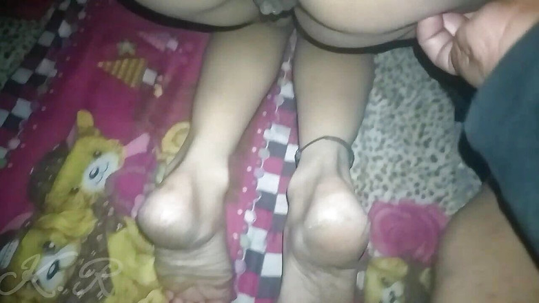 Kavyaravi: La ragazza di finnoy ha preso choco, è stata scopata dalla...