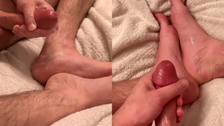 NakedFoxx: Worship My Cum Splattered Feet