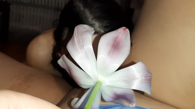 Lesbian-illusion: 내 여친이 내 보지를 실험하게 해줘