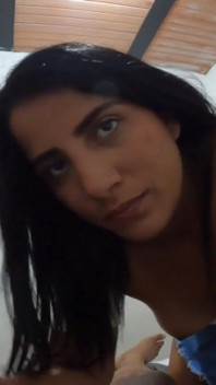Tatiana la guapa mamada latina puta es una esposa infiel chupando una gran polla negra hasta que le duele el cuello - jhodez1