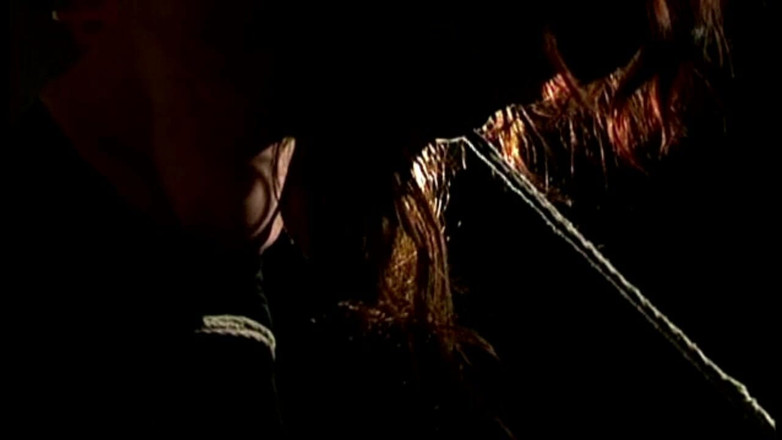 Submissed: Romyna смотрит на землю