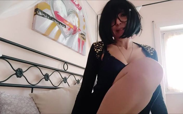 savannahamatoriale: 배다른 아들, 정액으로 내 드레스를 더 빨아! 지금은?