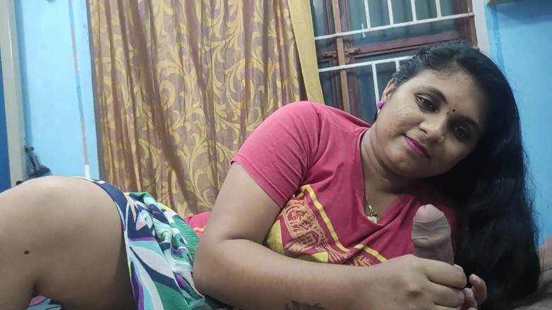 Vaigavarun45: 马来亚继妹和继兄热辣做爱并口交