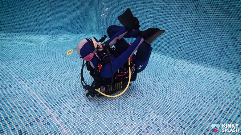 UKCuteGirl Lucy Lauren: Scuba Retreat ตอน 2: Fin Hover และปัญหาในการฝึกเรือน