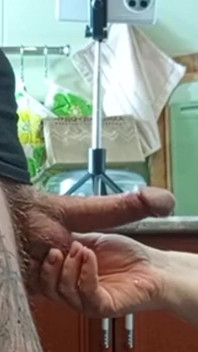 After a Deep Blowjob, the Stepmom Spat Out the Sperm