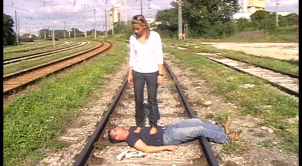 Femdom Austria: Šlapání na kolejích