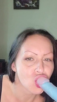 Oh, tu veux apprendre à sucer des bites ?