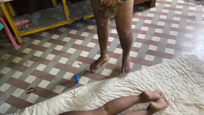 Pinkididi: सौतेली मम्मी ने मुझे ठंडे पानी से नहाया और मेरे लंड को सीधा करने के बाद मैंने उसके साथ सेक्स किया