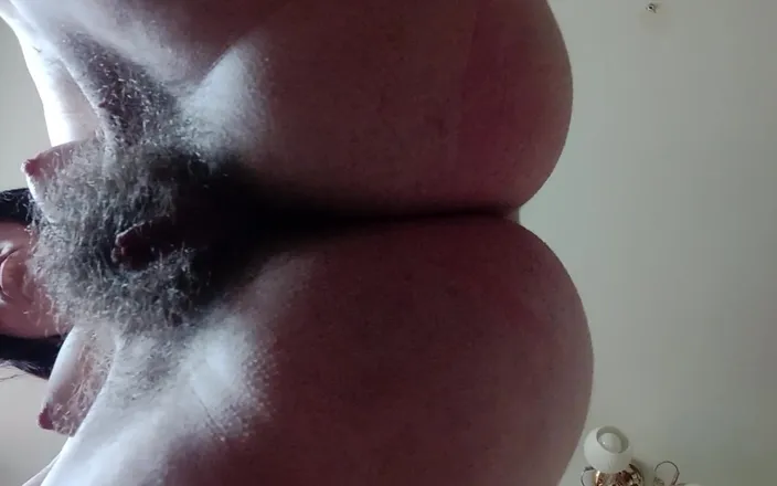 BW_Dolphin: How Real Woman Looks Like - Hairy Jungle on Your Face