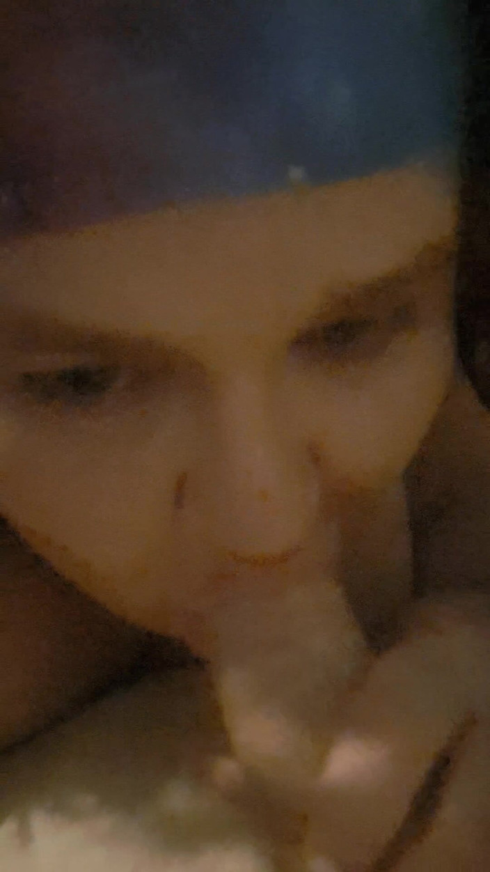 MAGLIGHTGIRL69: Maglightgirl69 chupa pau de perto!