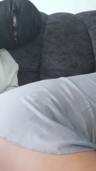 Ebony Stepsis si užila nevlastního bratra, jak si třel jeho bbc péro o její zadek