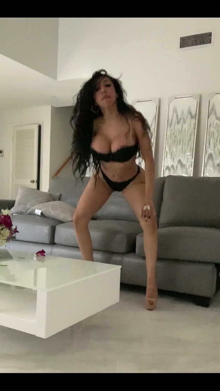 Anakaliyah: Pokud si myslíte, že jsem sexy tip tento příspěvek