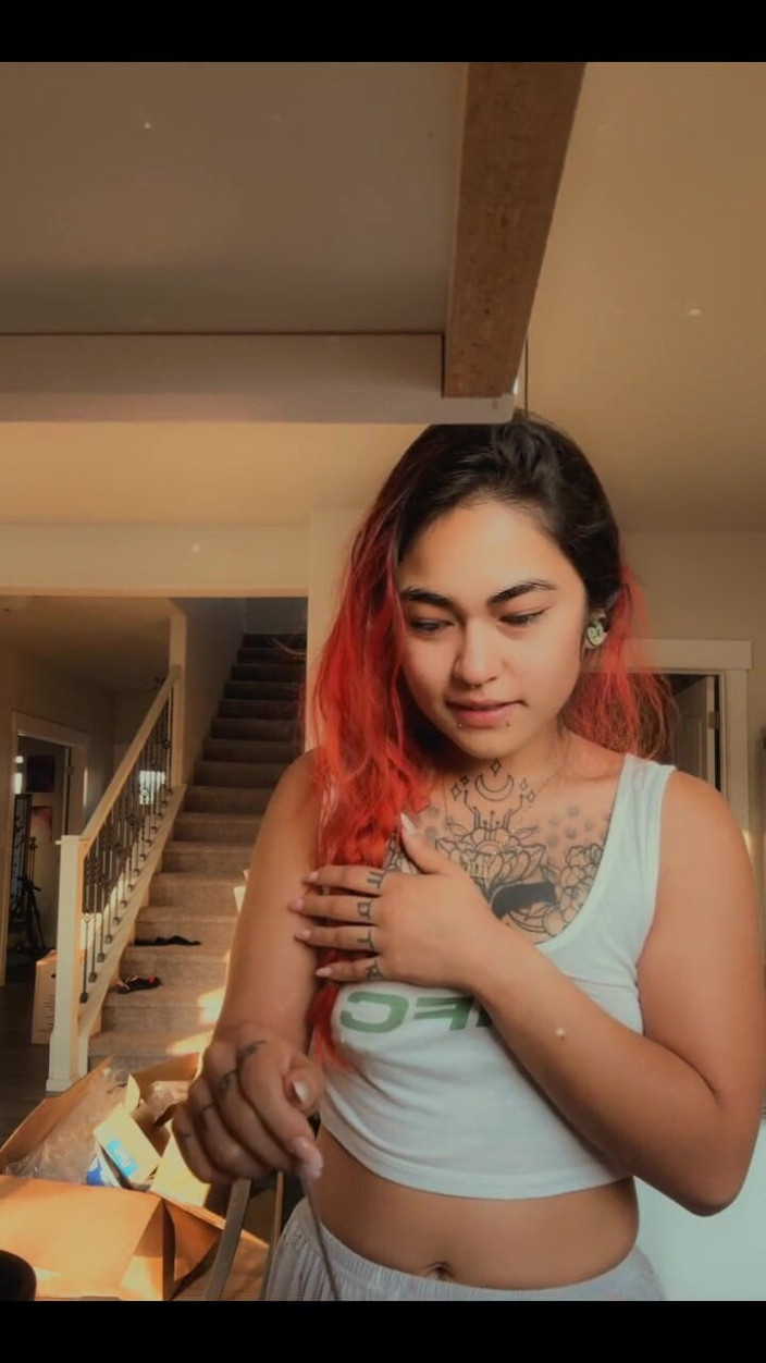 lilRavenFox: ああ、ちょっとした長いアップデートですが、足が治っています!