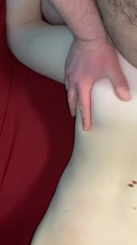 Parte # 2 Ella se la follan al estilo perrito y termina con un gran chorreo de leche en su coño