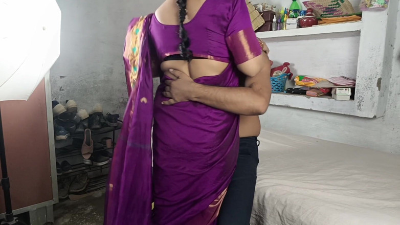 Pyaripooja22: Krásná švagrová uhasí žízeň po osvobození od sousedního muslimského chlapce!