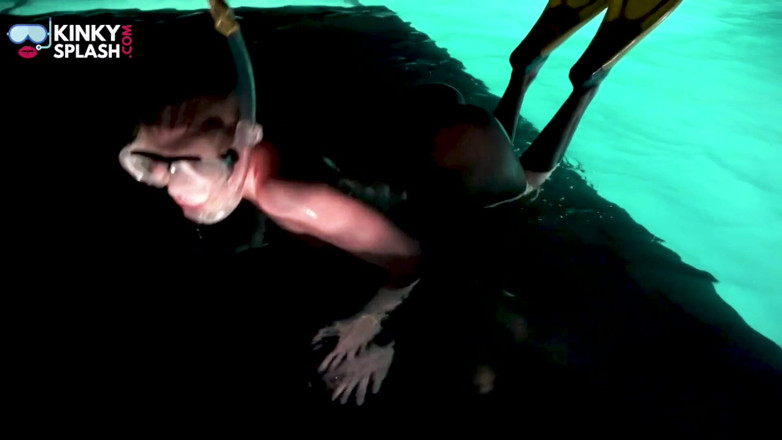 UKCuteGirl Lucy Lauren: Nagi snorkel noc dziwka podwodna grać