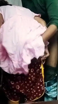 Desi insegnante e giovane ragazza studentessa ki video virale