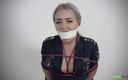 Gag Attack!: Aubrey - mikrofoam mit klebeband geknebelt