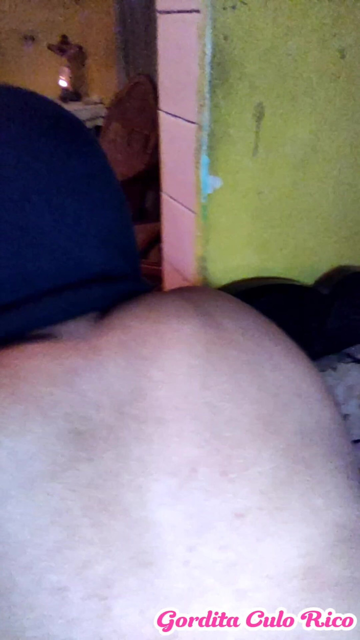 Gordita Culo Rico: Sono venuto come una sorpresa a scopare la mia matrigna...