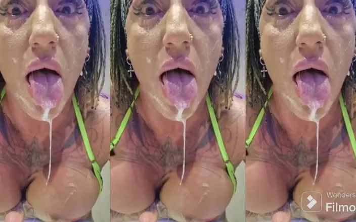 Danaxmuscles: Danaxmuscles Doing Hardcore Deepthroat