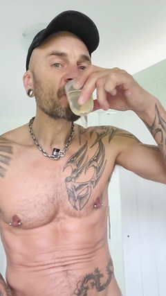 Sexydick: Taste Try and Nipple Play