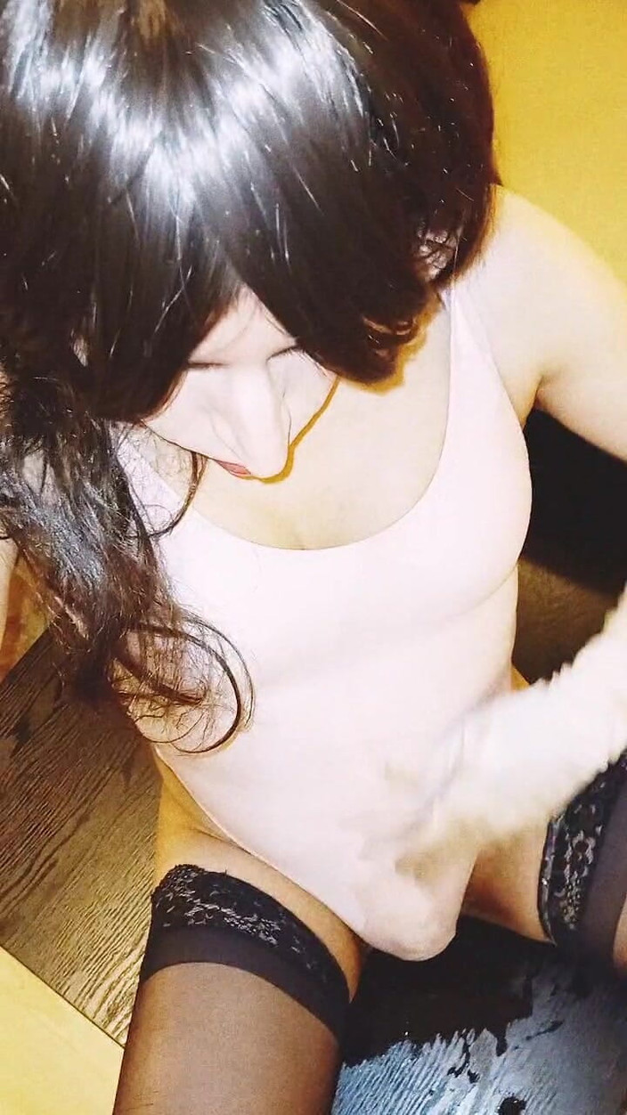 Tammy sissy slave: 타미시시의 소변 동반 항문 자위