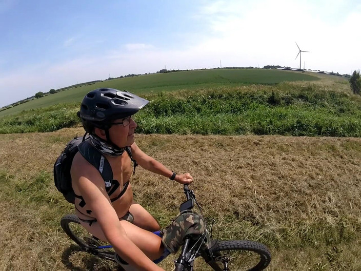 Andy: 步行 41 2025