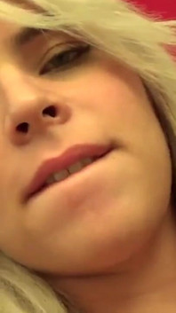 Blond Carol Penelope ma dużego kutasa