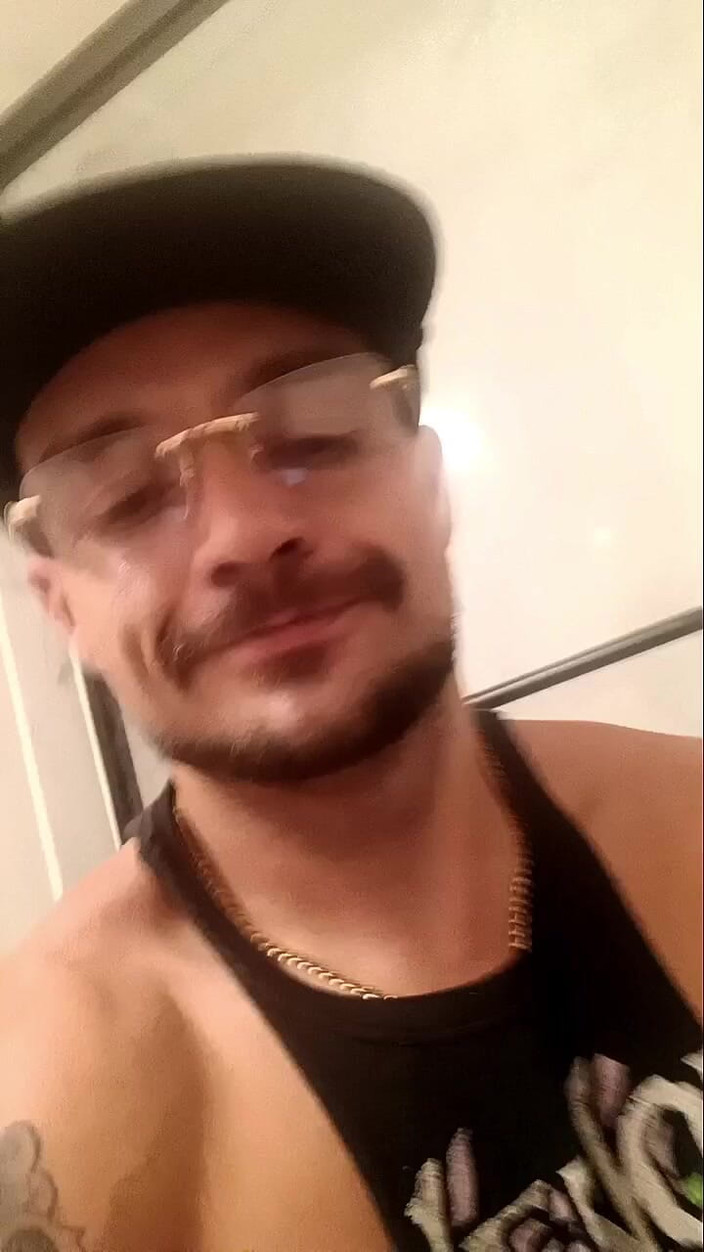 MR DUALITY: Amatorskie hunk gooning, dopóki przedwcześnie nie rozładuje ogromnego orzecha