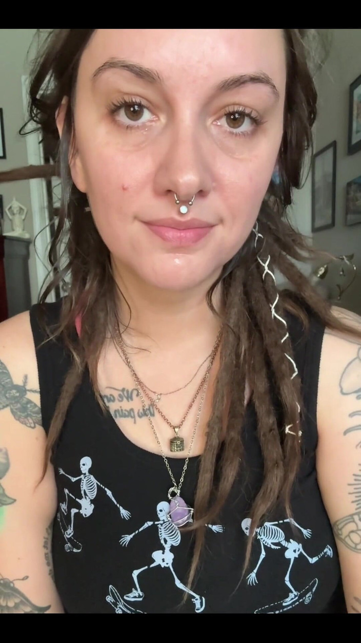 Chery Trees: 너와 침을 흘리며 연기를 내뿜어