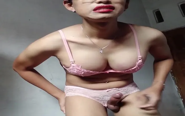 Mitha Zhe: Shemale Indo Masturbate Until Squirting