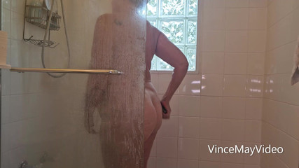 VinceMayVideo: みんなのお気に入りのPAWG GILFとのシャワータイム