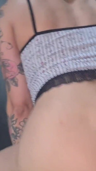 Stepbro Me Pegou Brincando Com Minha Bucetinha