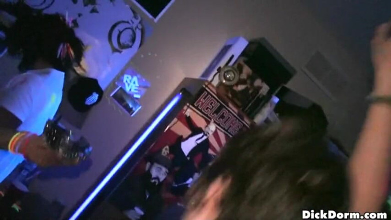 Reality Dudes: Reality Dudes - Raves Are the Best Parties, Specially if They...