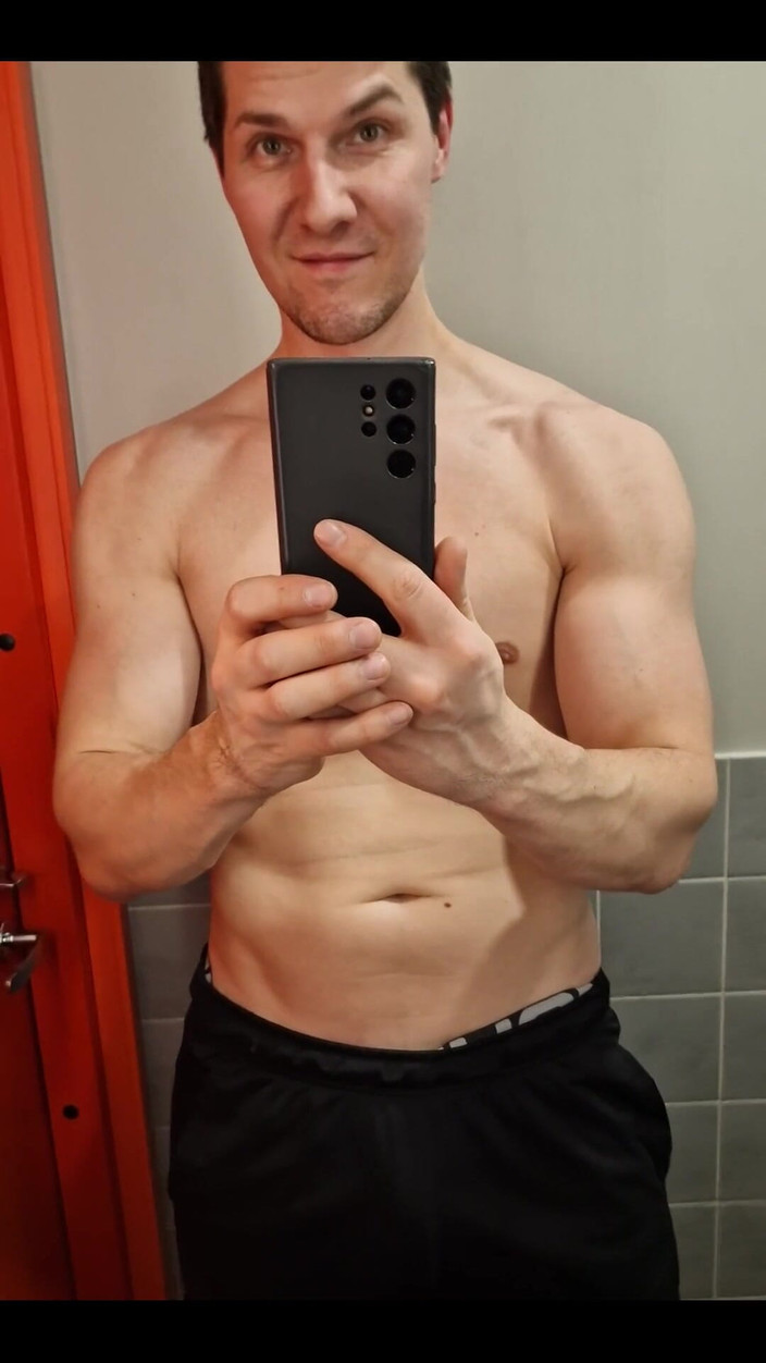 Awesome A: Nello spogliatoio della palestra