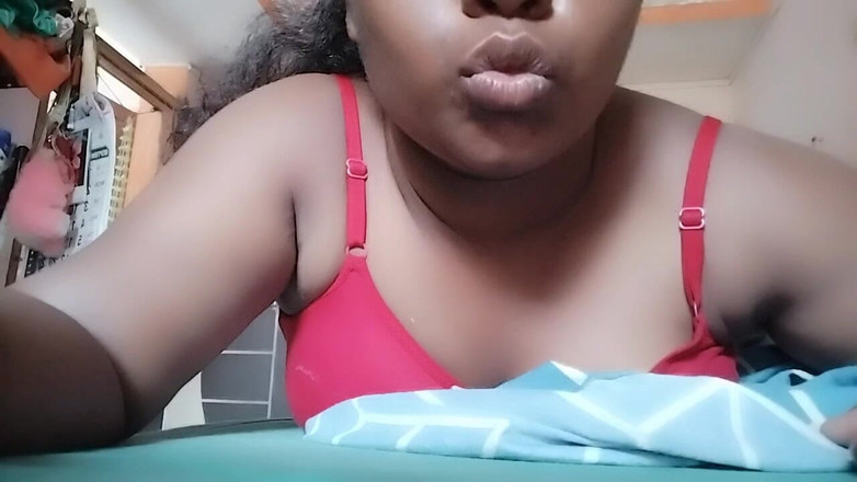 Desi World: 인도 아줌마 오럴과 딥쓰롯