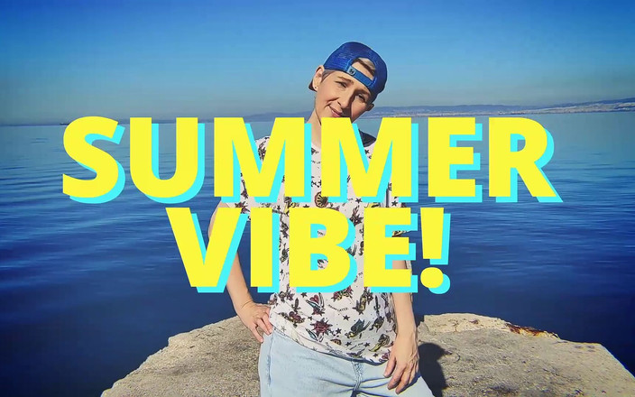 KinkyHome: Bláznivá kompilace pro naše fanoušky! - Dojení ptáků, strapon a fisting!...