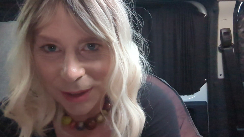 Nikki T Gee: Nikki on Tour