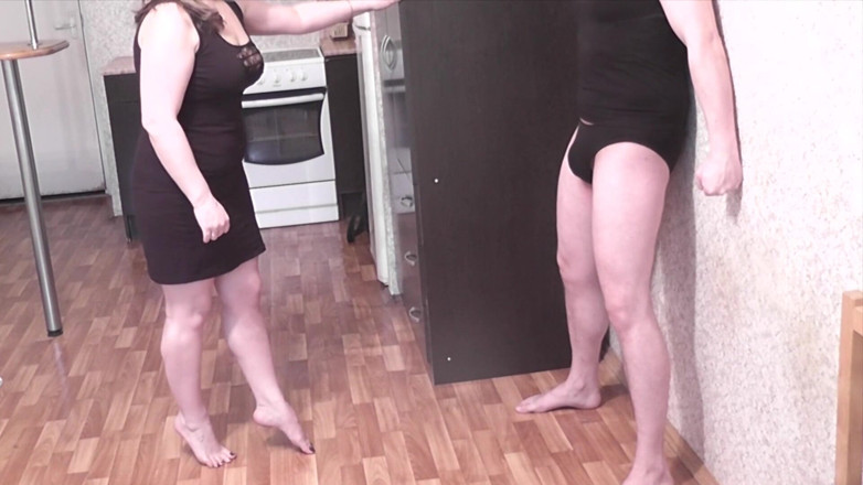 Amateur_fetish: Amateur ballbusting 3