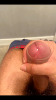 Gooning on the Toilet