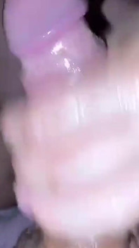 Busty Chubby MILF Gives Me a Sexy Handjob POV - Soraya Culona Latina 1