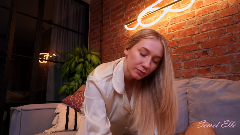 Secret_elle: Poslední nabídka milf macechy: Nech ho, aby ošukaný její šťavnatou kundičku...