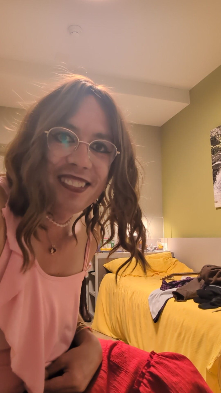 Killitoris: Sissy Andrea Dojenie sama