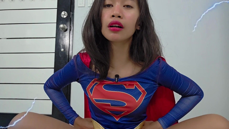 creamberryfairy: 너의 여친은 쩌는걸