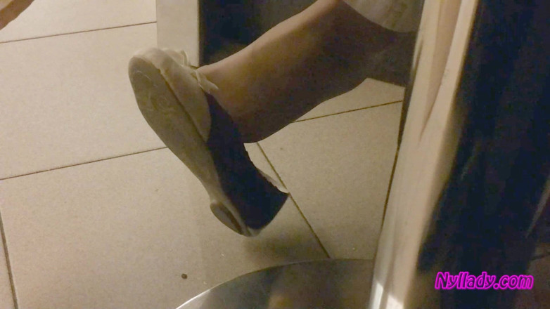 Nyllady: 피자 가게에서 매달려 있는 Nyllady