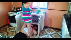 BBW Kelly Mom: Azgın bir kadın tesisatçıyı baştan çıkarıyor.