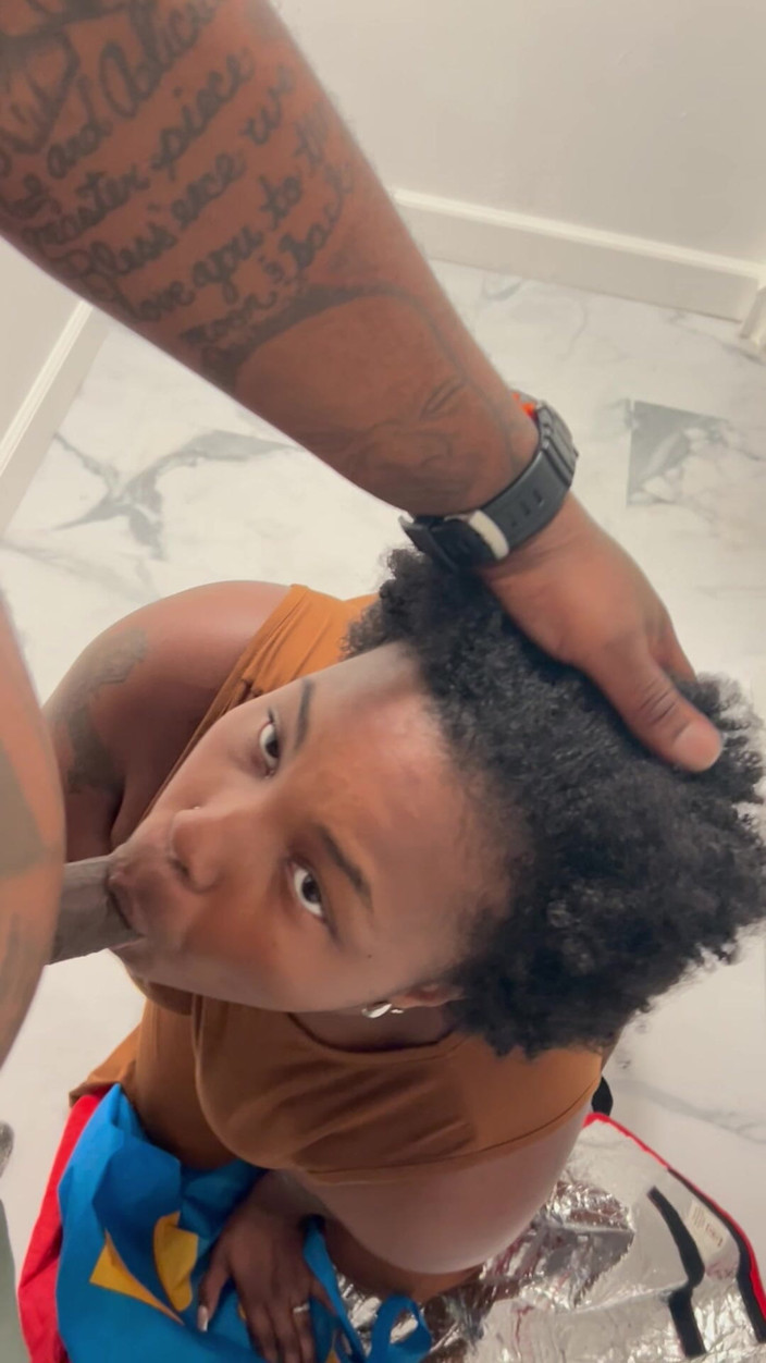 Deknkei: Meet This Hood Girl
