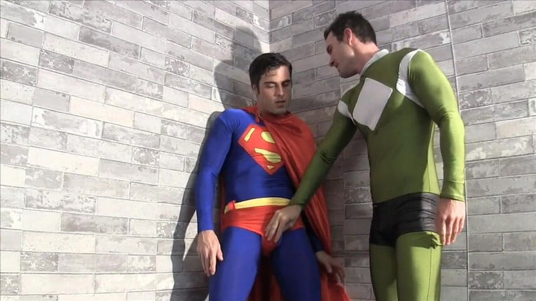ManUpFilms: Superman sottomette