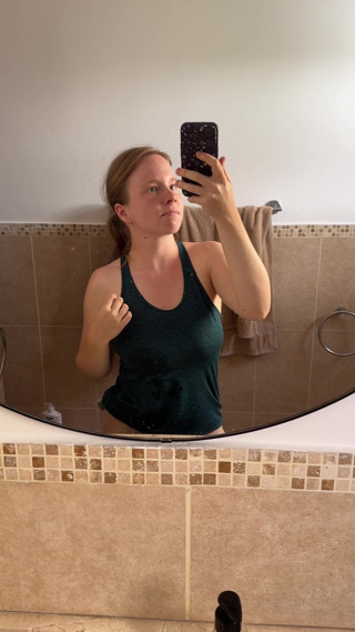 SweetLucy96: Curvy Blonde Takes a Shower
